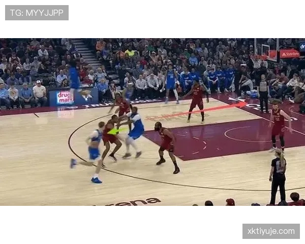 库珀·弗拉格挡拆制造错位提升球队效率压制约基奇