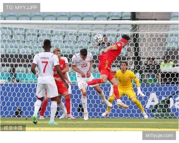 恩昆库的无球跑动与空间利用解析