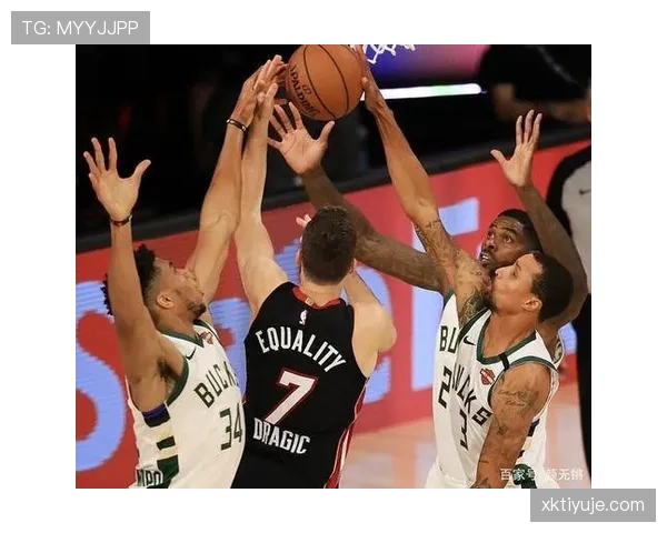 洛佩斯无球牵制力改变雄鹿防守布局